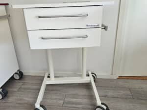 FlexVan mobilt höj- & sänkbart bord - Utförsäljning (Nr. 14)