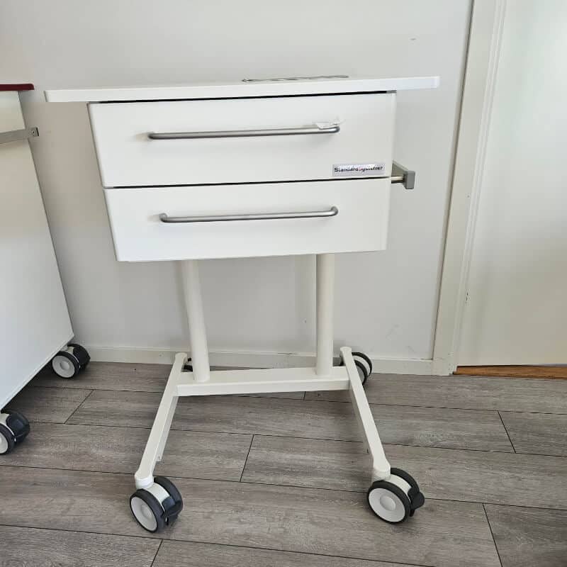FlexVan mobilt höj- & sänkbart bord - Utförsäljning (Nr. 14)